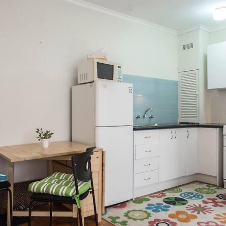 Elwood Beach Apartment Melbourne Exterior photo